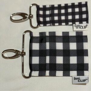 Sani Clip Black and White Checkered Keychain Set B8